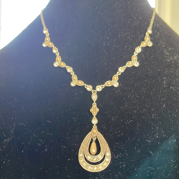 Silver Necklace & Earrings Set - Picture 3 of 3